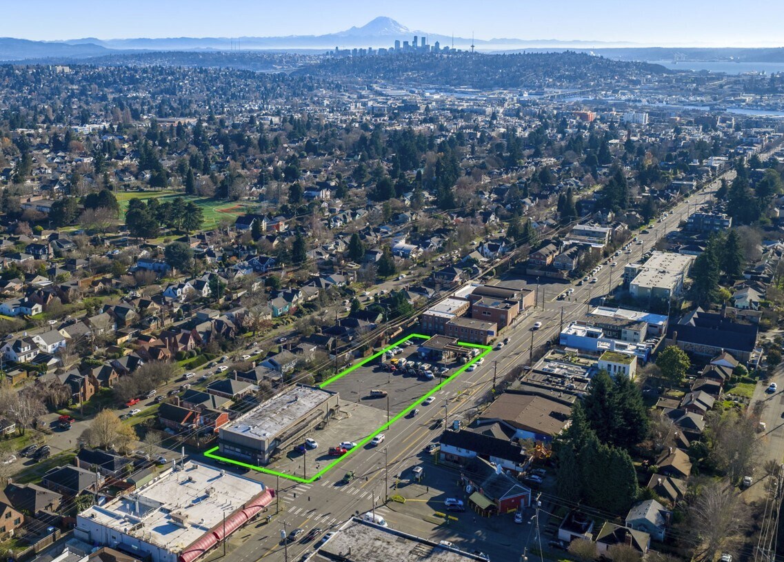 2363 80th St, Seattle, WA à vendre Photo principale– Image 1 sur 7