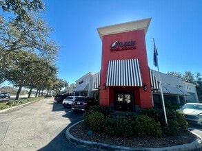 3942 Tyrone Blvd N, Saint Petersburg, FL à louer Photo intérieure– Image 2 sur 15