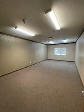 1424 Industrial Way, Gardnerville, NV à louer Photo intérieure– Image 2 sur 3