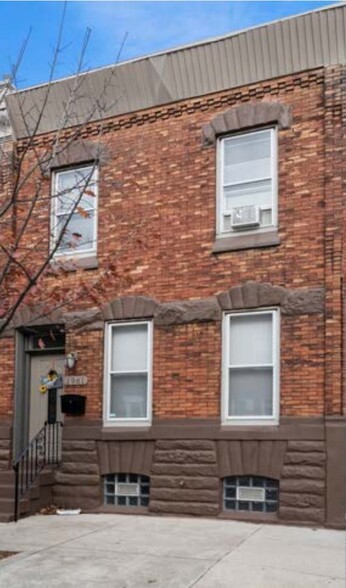 1961 E Stella St, Philadelphia, PA à vendre - Photo principale – Image 1 sur 1