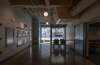 108 Morris St, Durham, NC à louer Photo intérieure– Image 1 sur 13