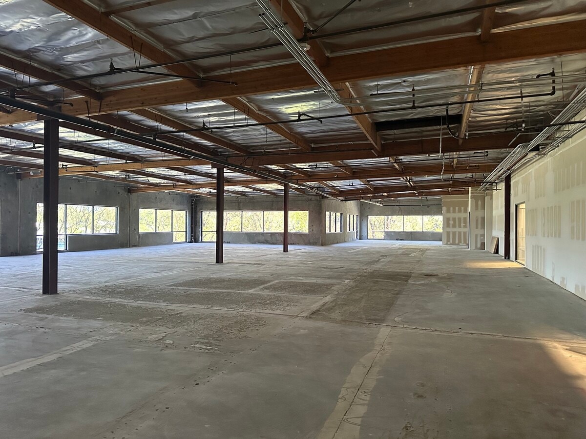1470 Valley Vista Dr, Diamond Bar, CA 91765 - Lot 206 -  - Photo intérieure - Image 1 of 17