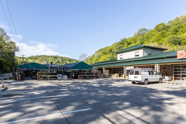 509 Rochester Rd, Pittsburgh, PA à louer - Photo de l’immeuble – Image 1 sur 29