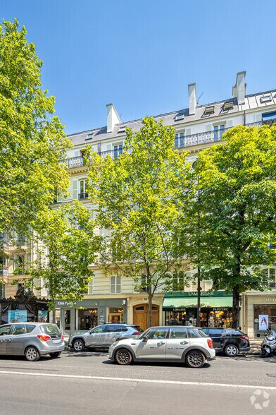 132 Boulevard Malesherbes, Paris à louer - Photo de l’immeuble – Image 2 sur 4