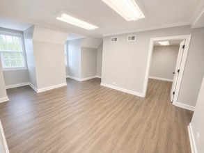 1624 W Colonial Pky, Palatine, IL à louer Photo intérieure– Image 1 sur 2