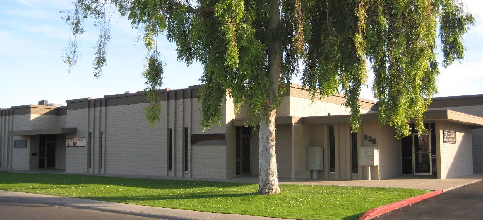 835 W 22nd St, Tempe, AZ à louer Photo principale– Image 1 sur 3