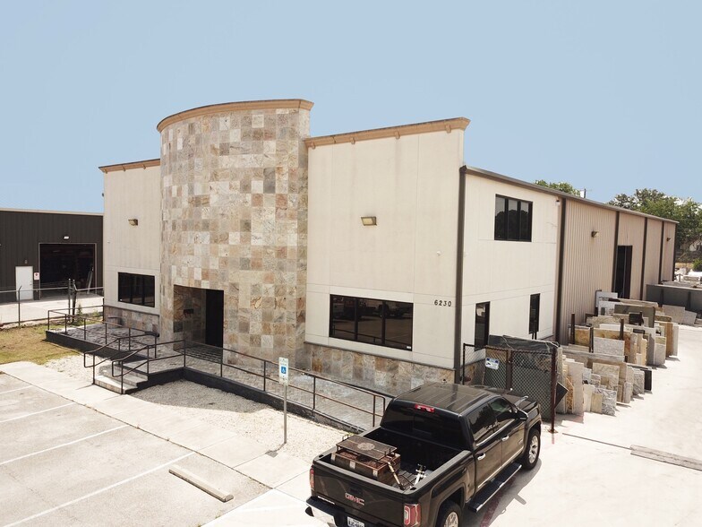 6230 Krempen Ave, San Antonio, TX à vendre - Photo de l’immeuble – Image 2 sur 6
