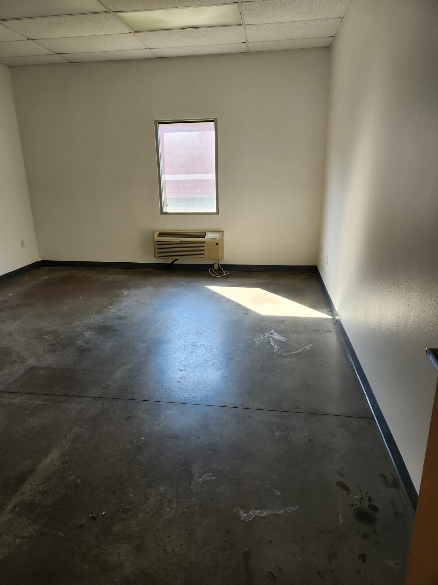 4303 S Bowen Rd, Arlington, TX à louer Photo intérieure– Image 1 sur 3