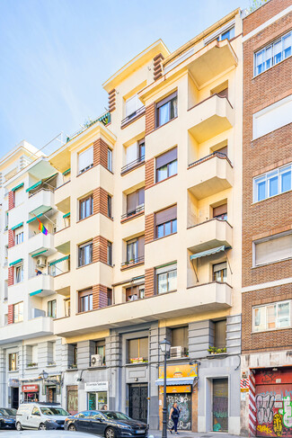 Plus de détails pour Calle de Arriaza, 6, Madrid - Logement à vendre