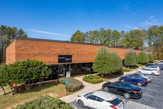 Plus de détails pour 6215 Regency Pky, Norcross, GA - Industriel/Logistique à louer