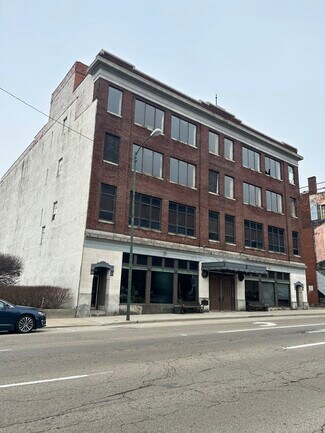 Plus de détails pour 126-132 E High St, Springfield, OH - Bureau à vendre