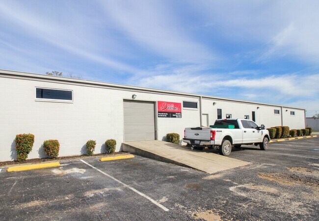 Plus de détails pour 2910 Edith Ln, Haltom City, TX - Local d’activités à vendre