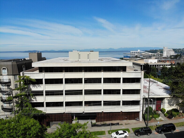 221 1st Ave W, Seattle, WA à louer - Photo de l’immeuble – Image 2 sur 13