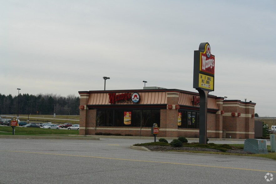 108 Washington Towne Blvd N, Edinboro, PA à louer - Photo principale – Image 3 sur 12