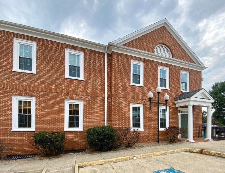 914 E Jefferson St, Charlottesville, VA 22902 - Lot Suite G2 - - Photo intérieure - Image 1 of 1
