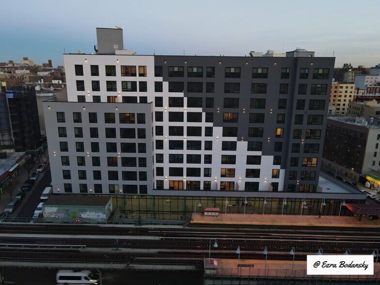 1850 Jerome Ave, Bronx, NY à louer - Photo de l’immeuble – Image 3 sur 25