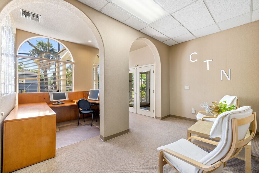 2001 P St, Sacramento, CA à vendre - Photo intérieure – Image 3 sur 23