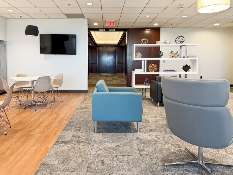 3350 Riverwood Pkwy SE, Atlanta, GA à louer - Photo de l’immeuble – Image 2 sur 21