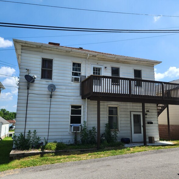 809 Station St, Sturgeon, PA à vendre - Photo principale – Image 1 sur 1