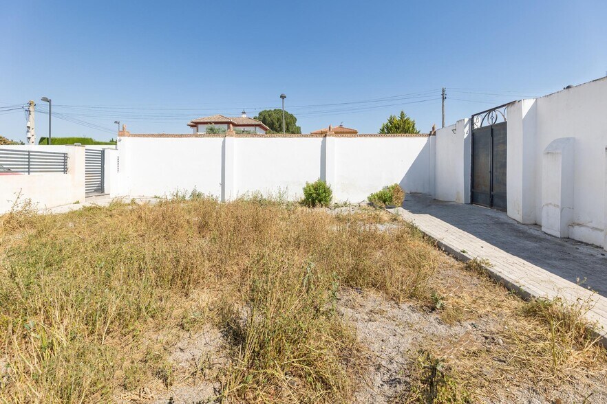 Terrain dans Cúllar Vega, Granada à vendre - Photo de l’immeuble – Image 3 sur 16