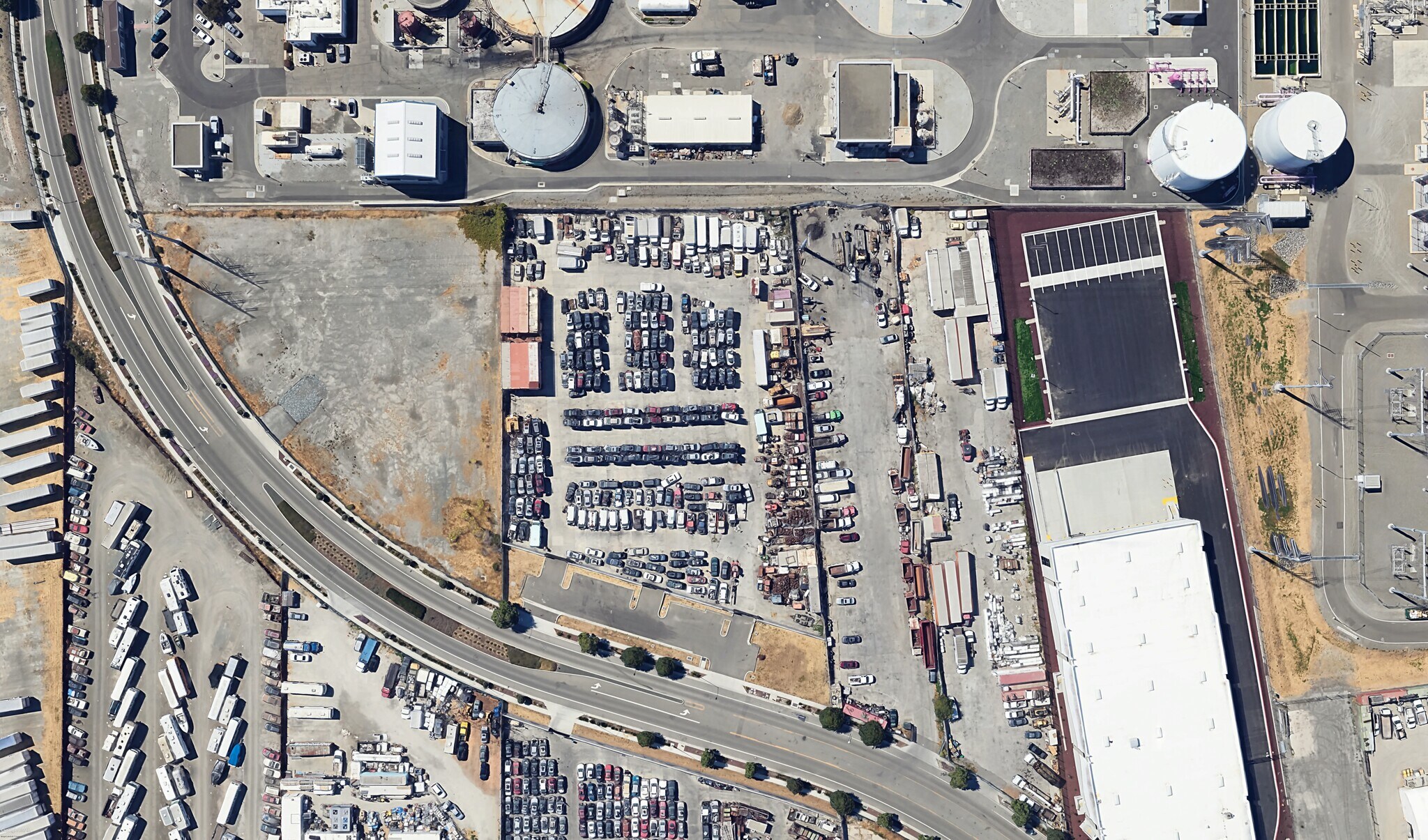 3720 Depot Rd, Hayward, CA à louer Photo principale– Image 1 sur 2