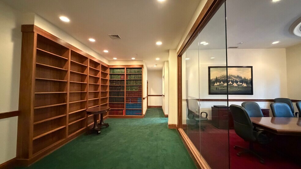 400 Commonwealth Ave, Boston, MA à louer - Photo de l’immeuble – Image 3 sur 14