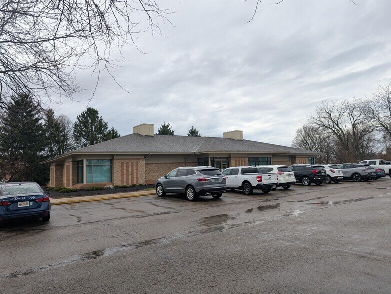 950 Salem St, Brookville, OH à louer - Photo de l’immeuble – Image 3 sur 31