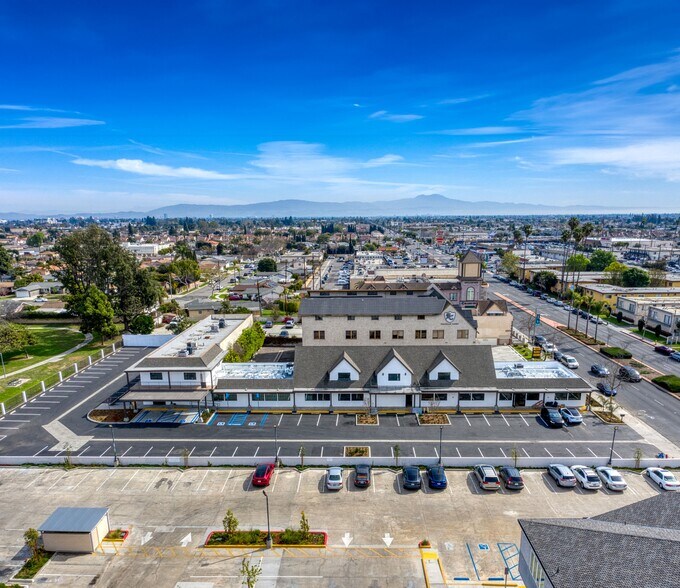 8291-8295 Westminster Blvd, Westminster, CA à louer - Photo de l’immeuble – Image 1 sur 22