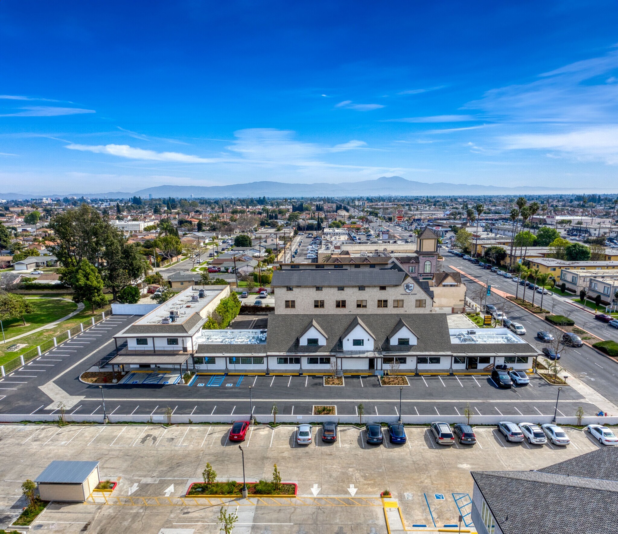 8291-8295 Westminster Blvd, Westminster, CA à louer Photo de l’immeuble– Image 1 sur 23