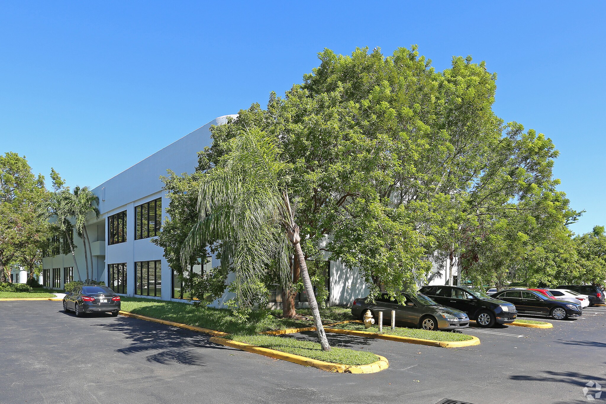 9220 SW 72nd St, Miami, FL à louer Photo principale– Image 1 sur 7