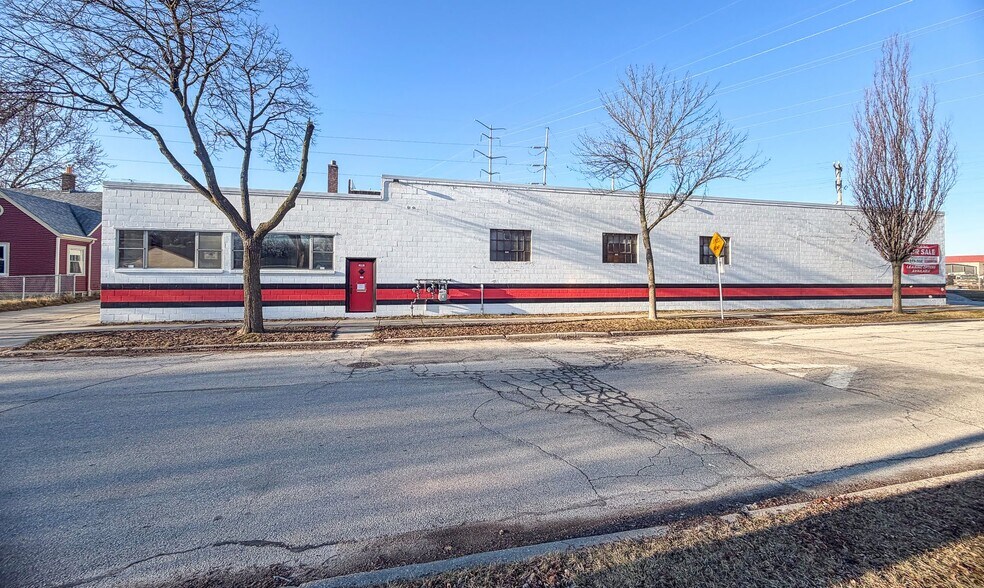4602 N 20th St, Milwaukee, WI à vendre - Photo de l’immeuble – Image 2 sur 9