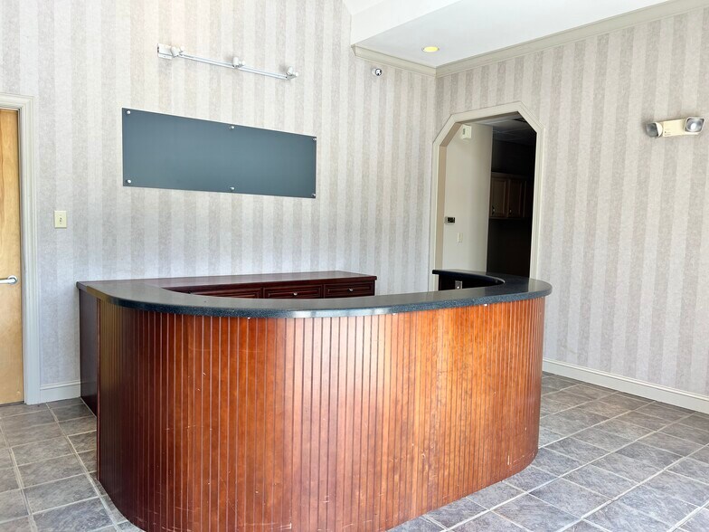 1120 Gadsden Hwy, Birmingham, AL à vendre - Photo de l’immeuble – Image 3 sur 9