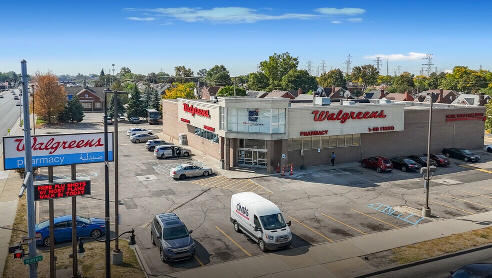 13601 W Warren Ave, Dearborn, MI à vendre - Photo de l’immeuble – Image 1 sur 2