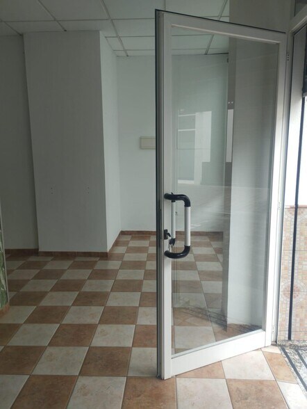 Local commercial dans Córdoba, Córdoba à louer - Photo intérieure – Image 3 sur 8
