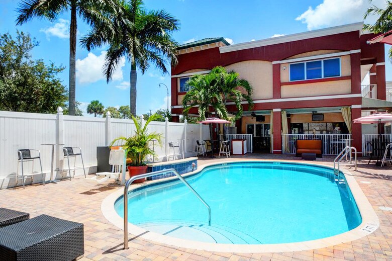 375 N State Road 7, Plantation, FL à vendre - Photo intérieure – Image 3 sur 14