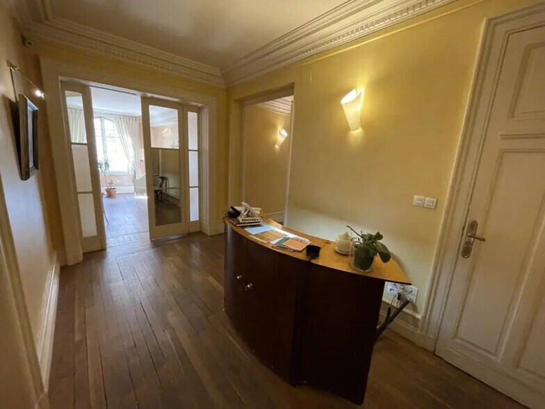 31 Rue Faidherbe, Lille à vendre - Photo de l’immeuble – Image 2 sur 5