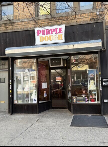 6304 39th Ave, Woodside, NY à vendre - Photo de l’immeuble – Image 2 sur 2