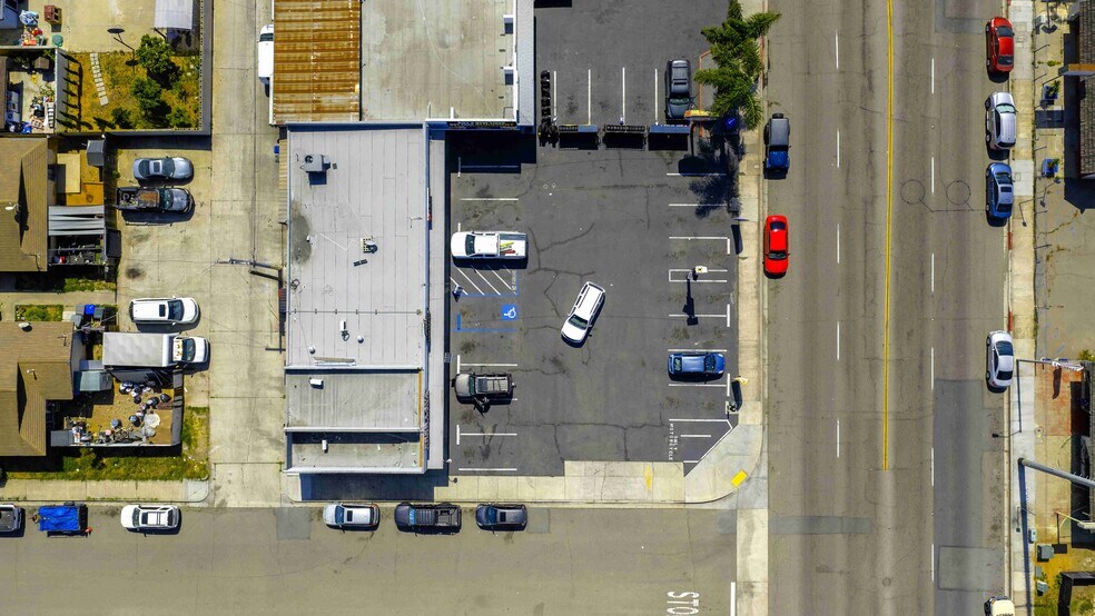 2301-2305 Highland Ave, National City, CA à vendre - Photo de l’immeuble – Image 2 sur 31