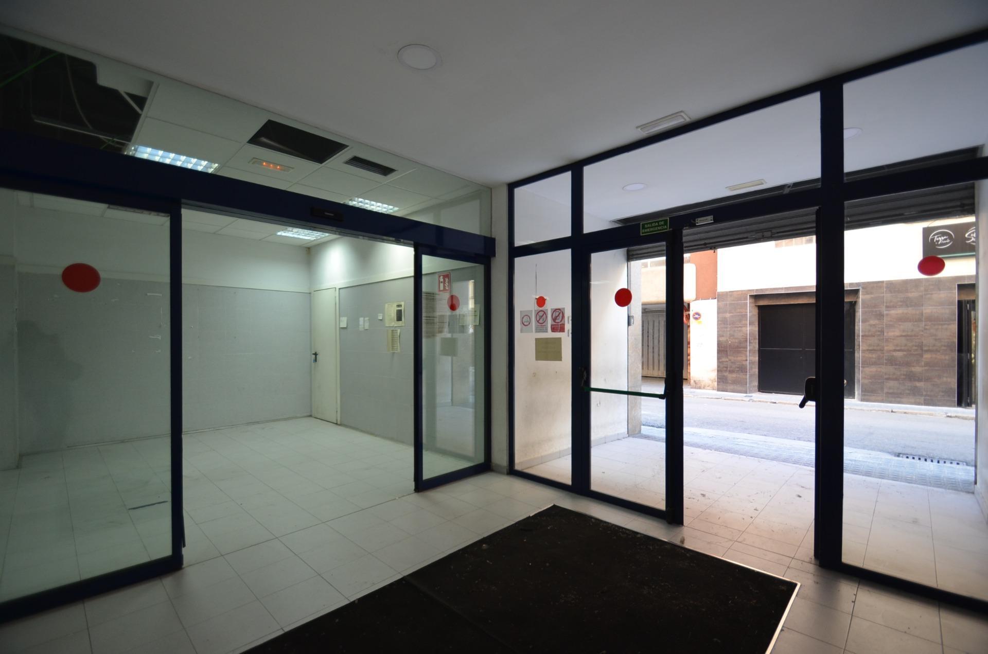 Bureaux/Local commercial dans Vilanova i la Geltrú, Barcelona à louer Photo intérieure– Image 1 sur 17