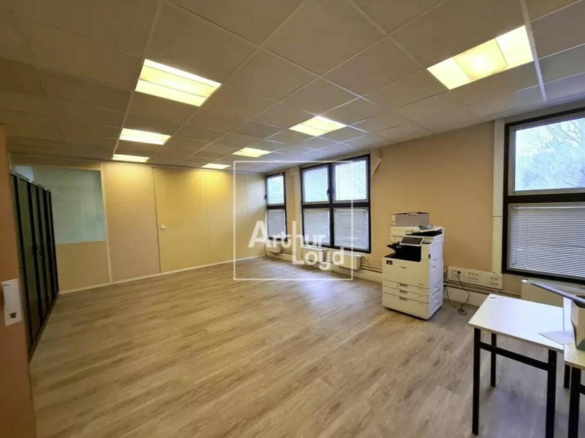 Bureau dans Torcy à louer Photo intérieure– Image 1 sur 4