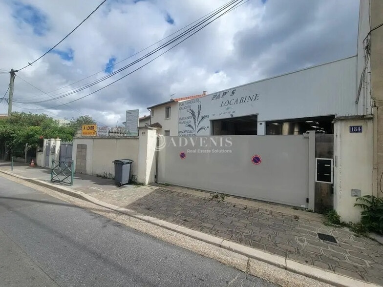 Local d'activités dans Colombes à vendre - Photo de l’immeuble – Image 1 sur 8