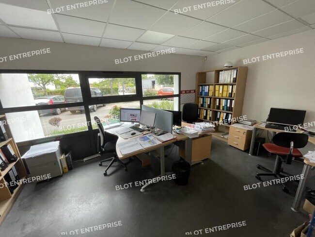 Plus de détails pour Bureau à louer