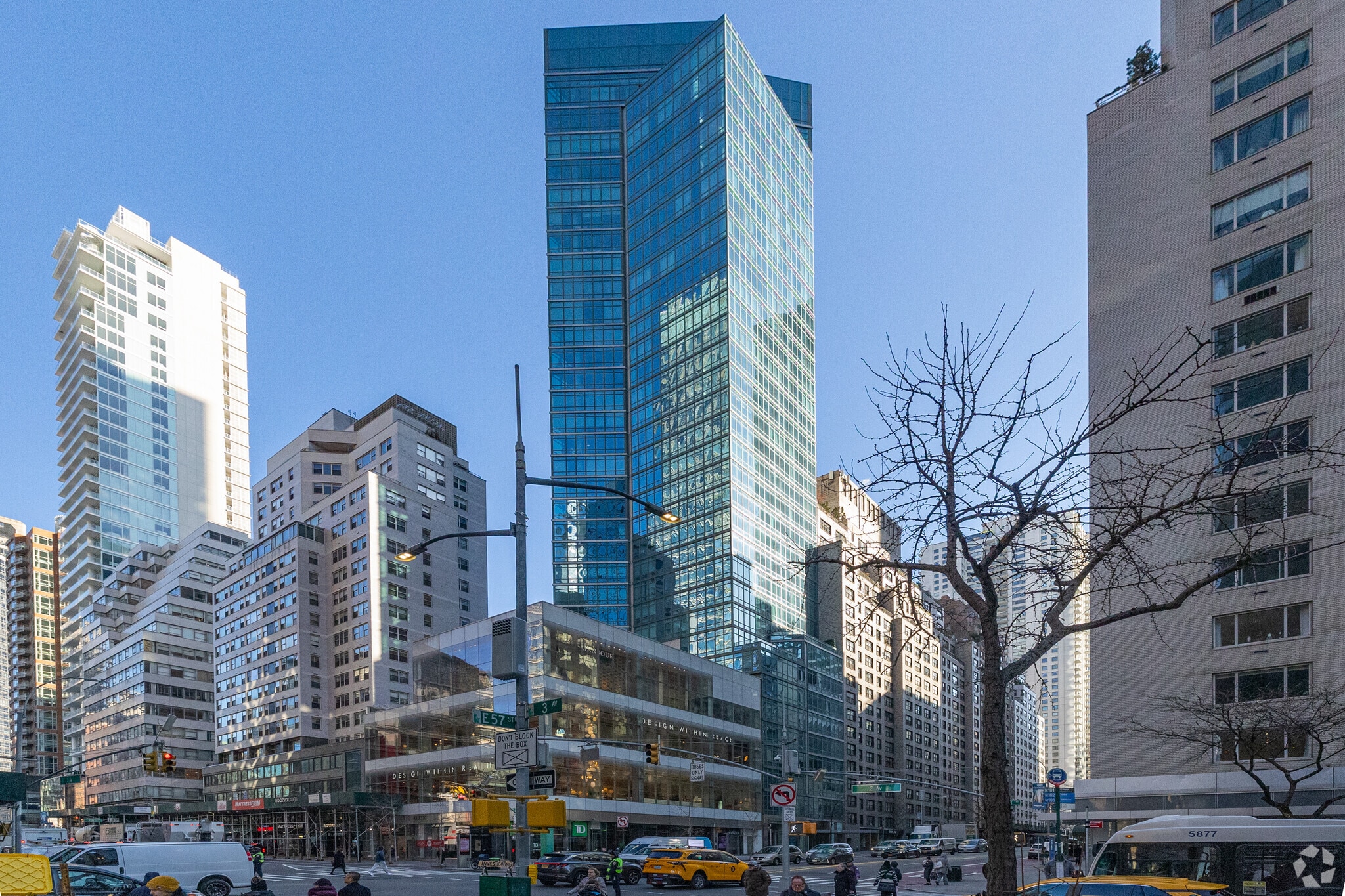 207 E 57th St, New York, NY à vendre Photo principale– Image 1 sur 1