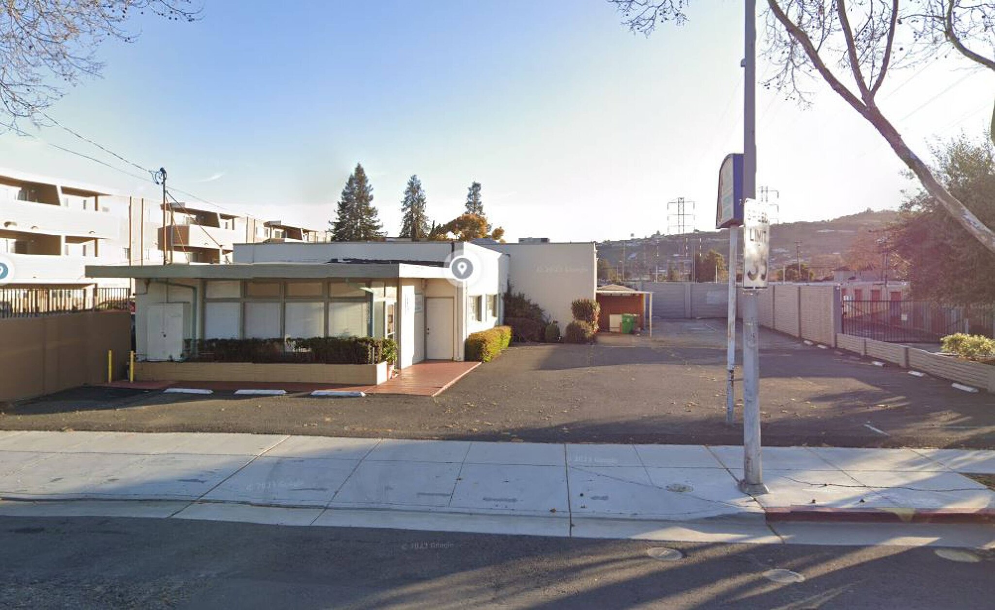 13740 E 14th St, San Leandro, CA à louer Photo de l’immeuble– Image 1 sur 3