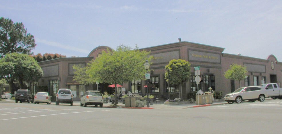 604 Main St, Half Moon Bay, CA à louer - Photo de l’immeuble – Image 3 sur 3