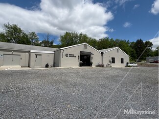 Plus de détails pour 3209 Oley Turnpike Rd, Reading, PA - Local d'activités à louer