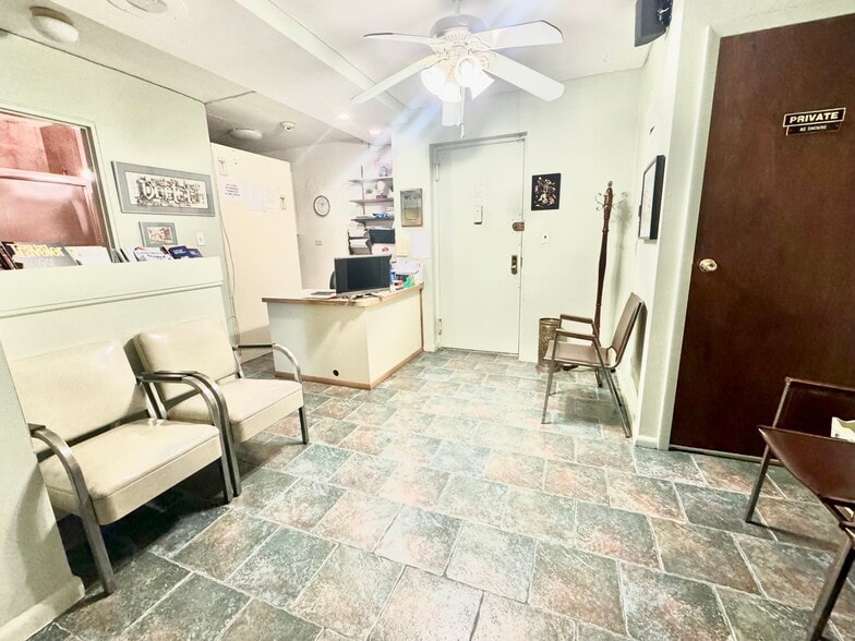 30-44 29th St, Astoria, NY à vendre - Photo de l’immeuble – Image 3 sur 20