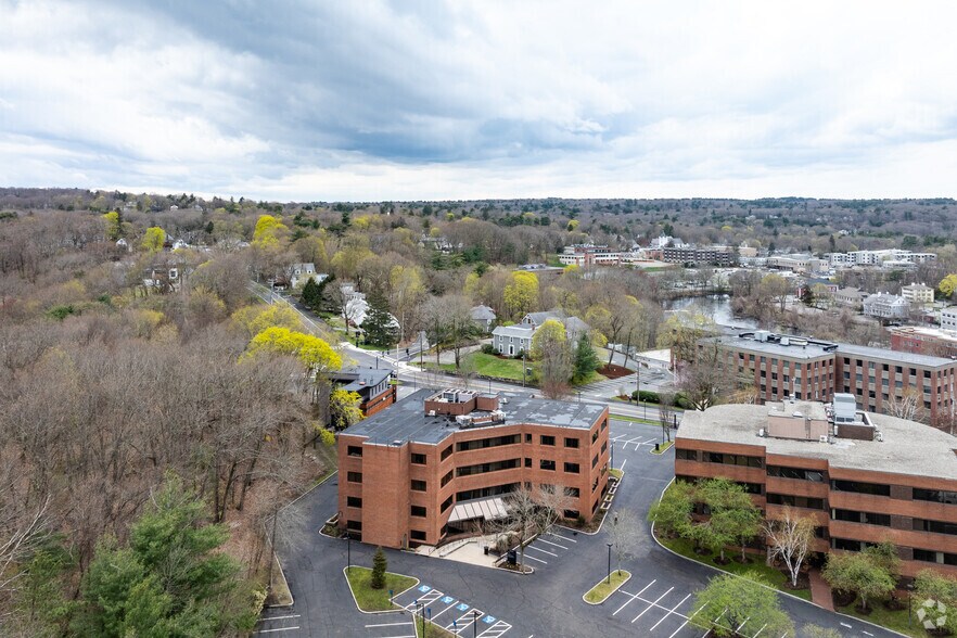 70 Walnut St, Wellesley, MA à louer - Aérien – Image 2 sur 5