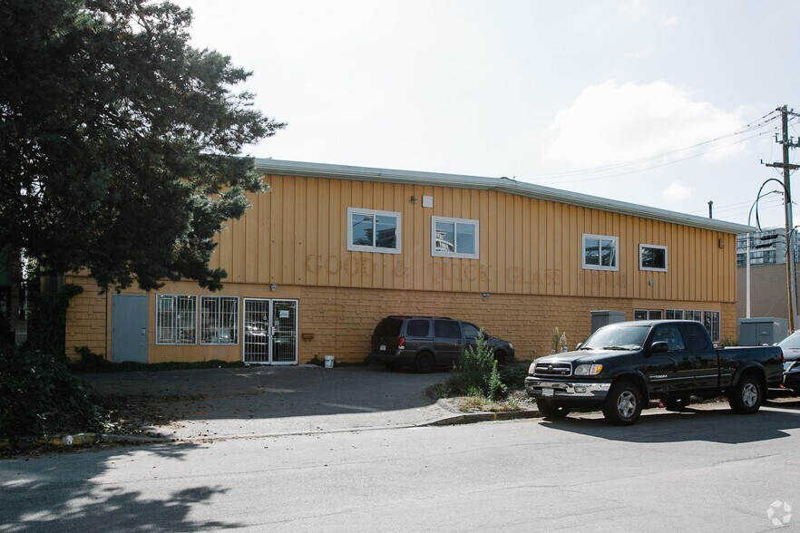 5660 Cedarbridge Way, Richmond, BC à vendre - Photo de l’immeuble – Image 2 sur 4