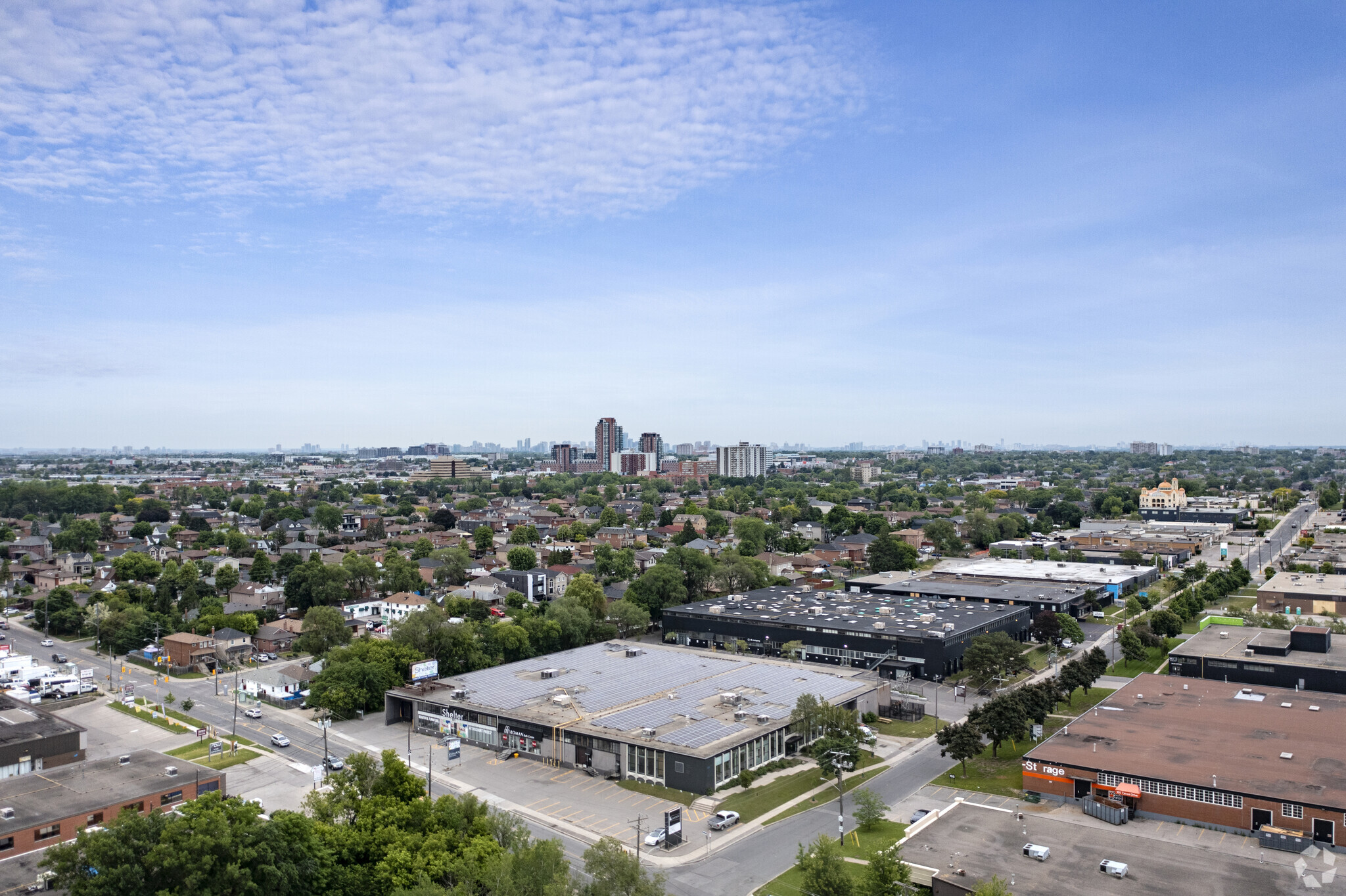 885 Caledonia Rd, Toronto, ON à louer Aérien– Image 1 sur 8
